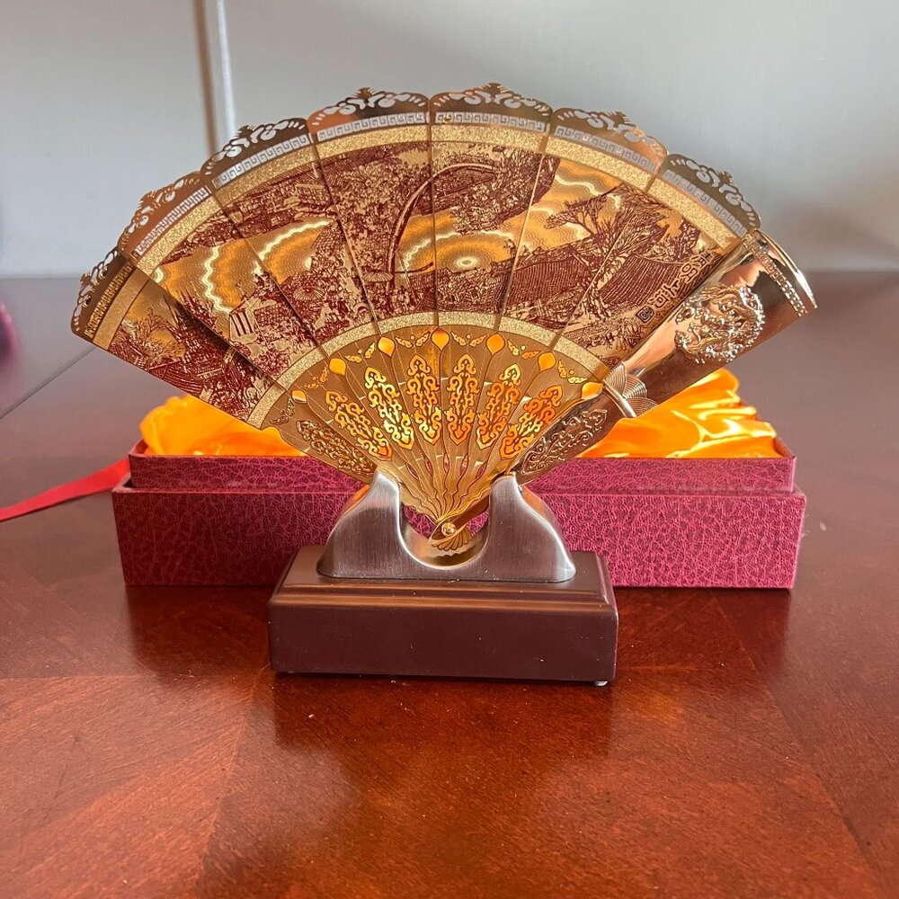 Chinese Style Decorations Golden Metal Fan Display